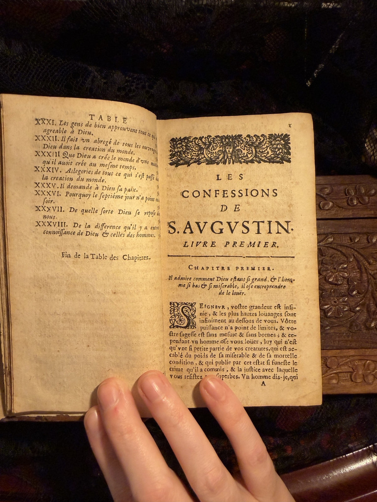 Opening of Livre Premier of Les Confessions de S. Augustin facing the end of the table, IM-0050