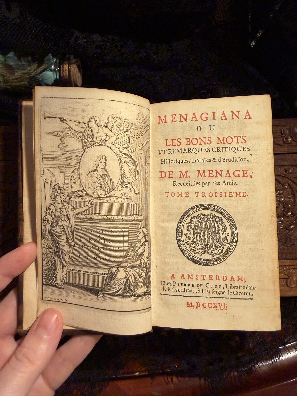 Engraved frontispiece and red and black title page of Menagiana Tome III, Amsterdam 1716, IM-0051